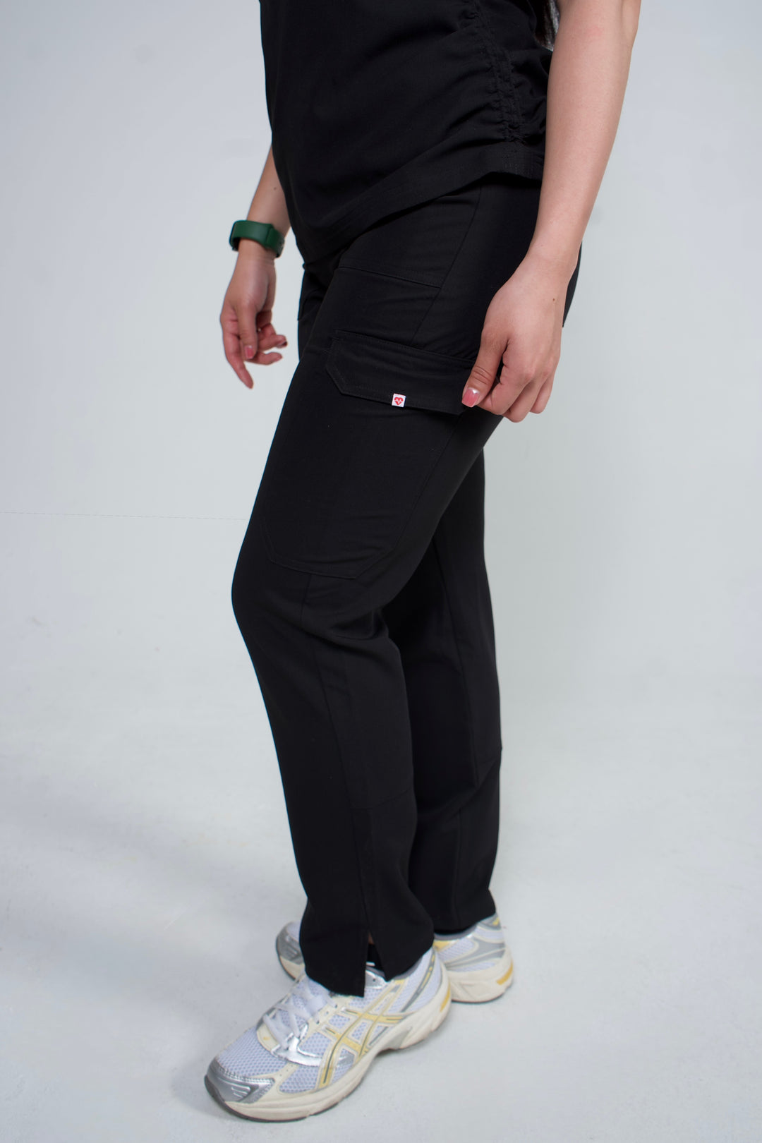 #color_jett-black